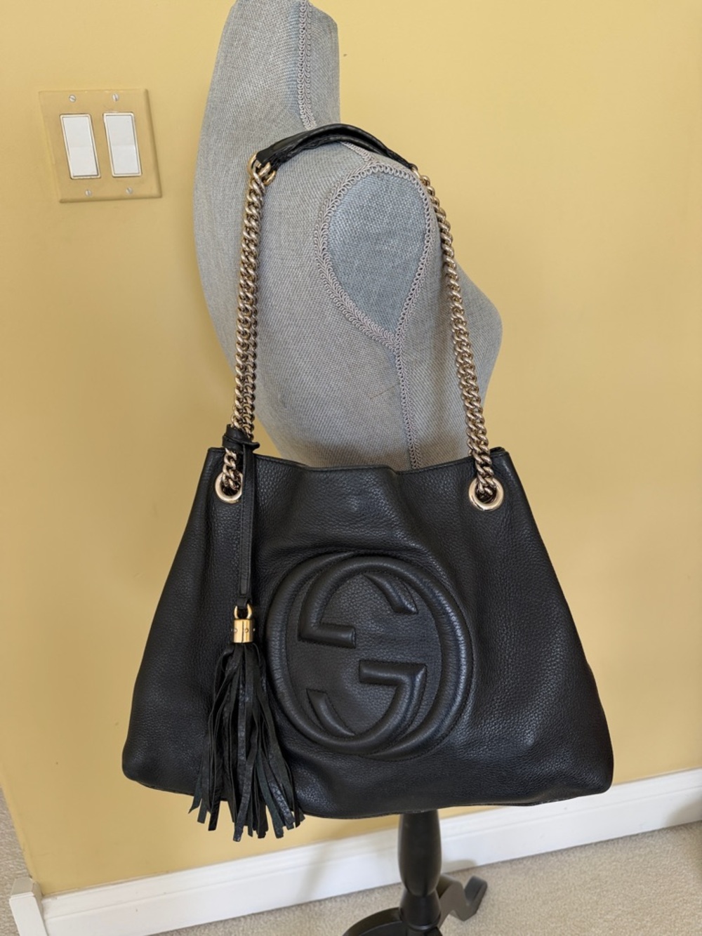 Gucci Black Leather Shoulder Bag